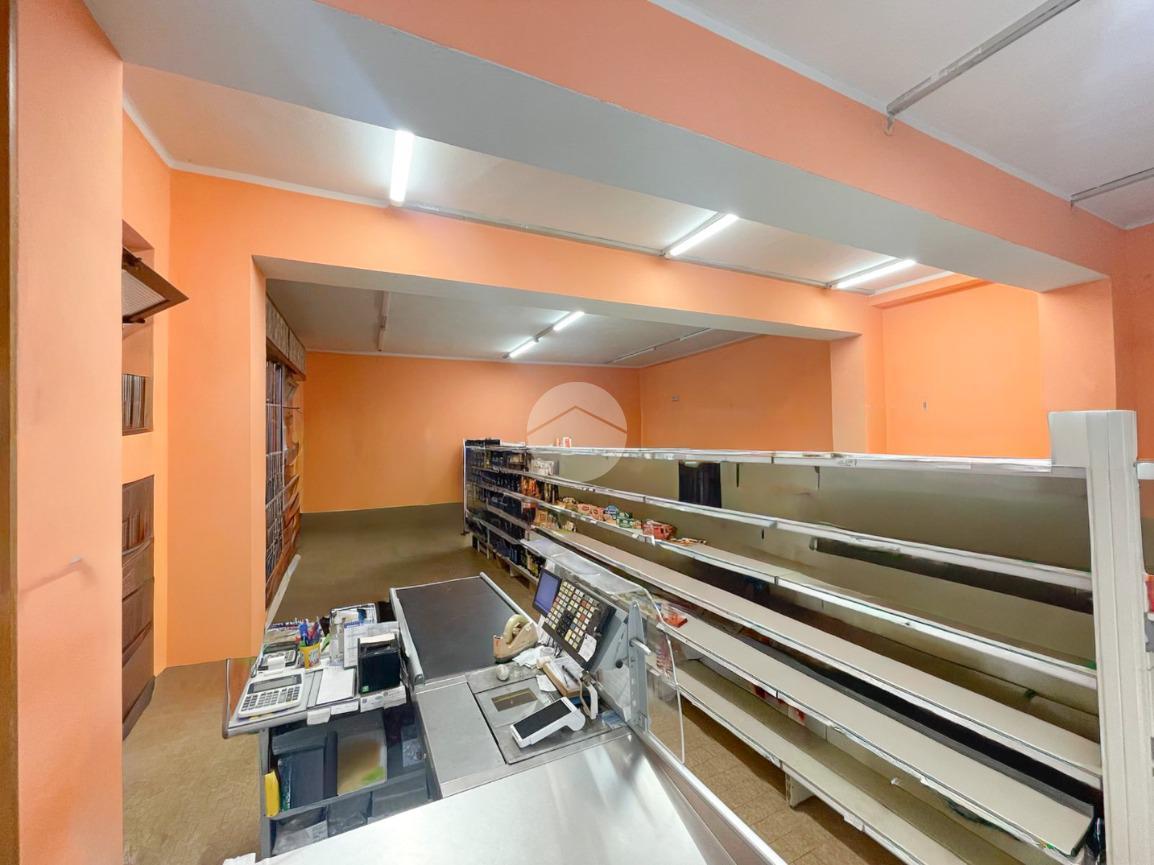 Negozio in Via F. Pavesi 1, Trescore Cremasco, {3} - Foto 1