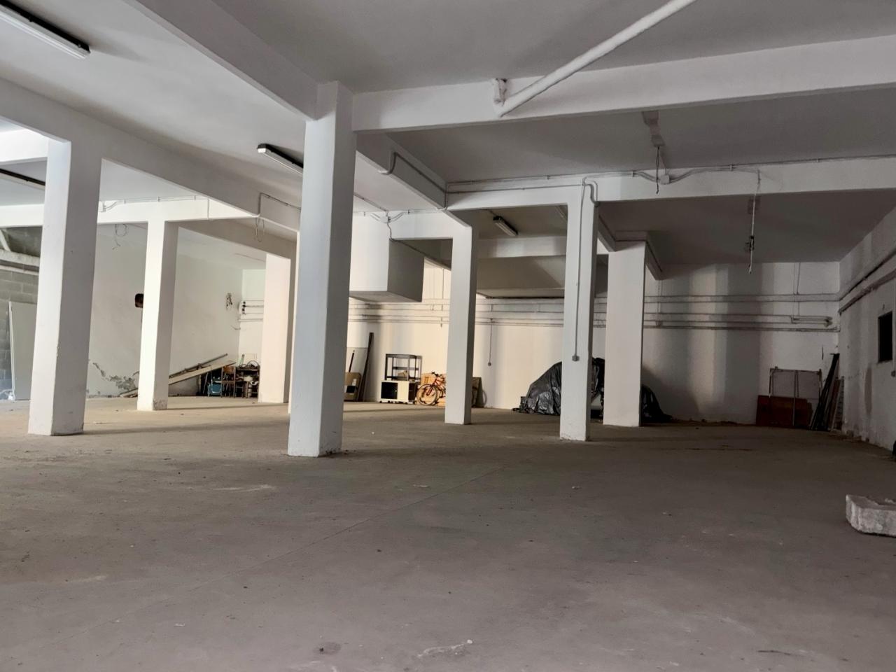 Magazzino in Via Giovanni Trossarelli 49 R, Genova, {3} - Foto 2