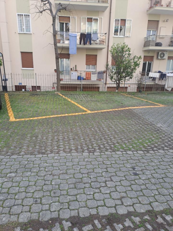 Parcheggio in vendita a Genova