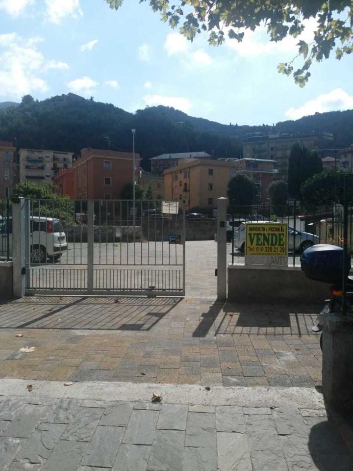 Parcheggio chiuso in vendita a Recco