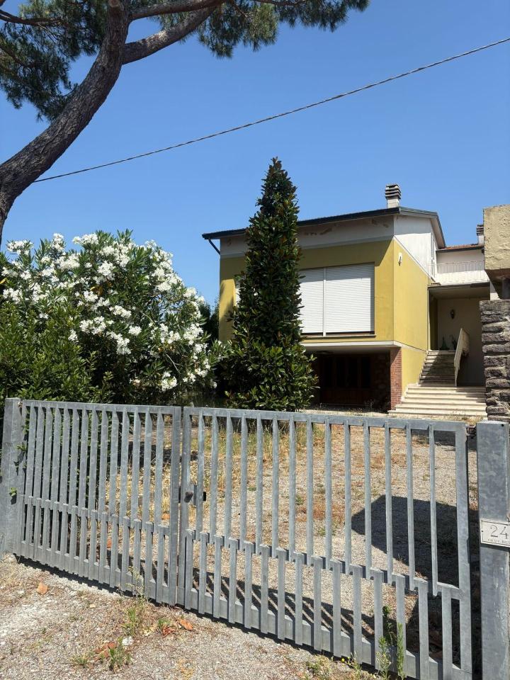 casa indipendente in vendita a Casciana Terme Lari in zona Perignano