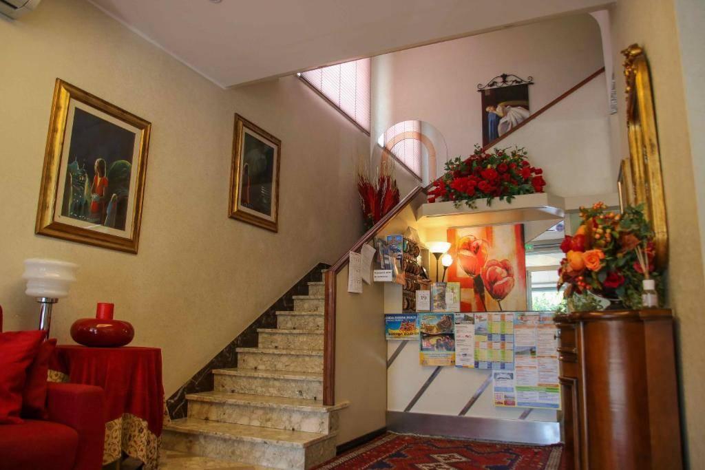 Hotel in Via XXV Marzo, Rimini, {3} - Foto 2