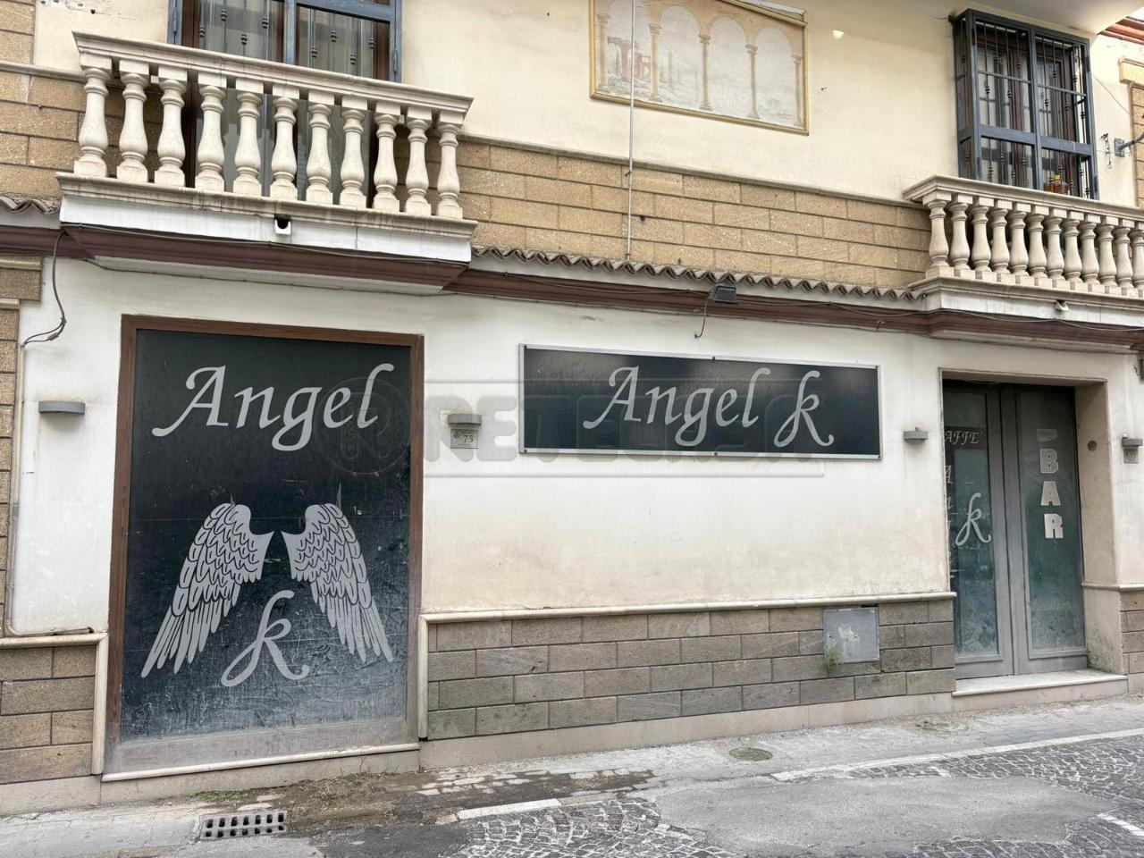 Palazzina commerciale in Via Giulio Foglia, Marcianise, {3} - Foto 2