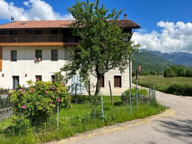 Casa indipendente in vendita a Seren Del Grappa