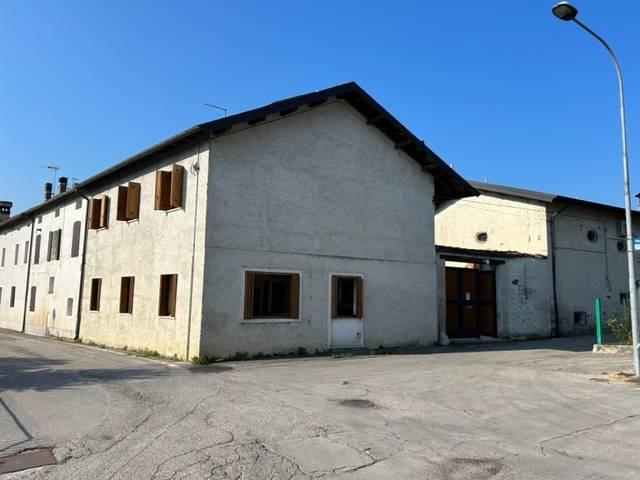 Casa indipendente in vendita a Feltre