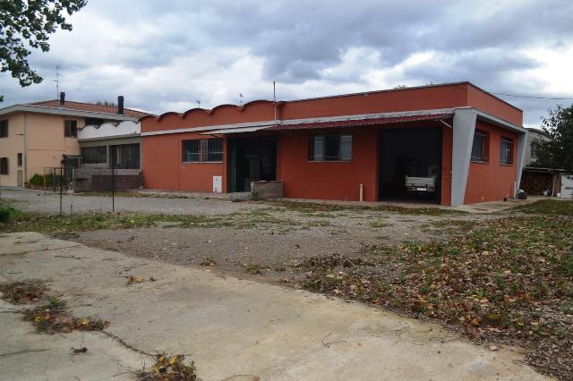 Industrial shed, Certaldo - Photo 1