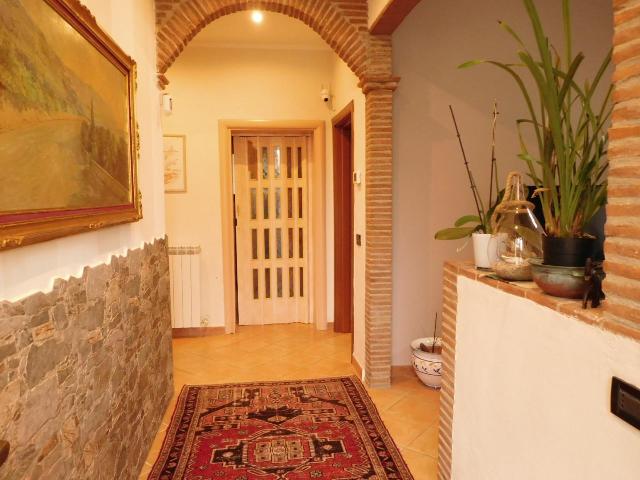 4-room flat, Vicopisano - Photo 1