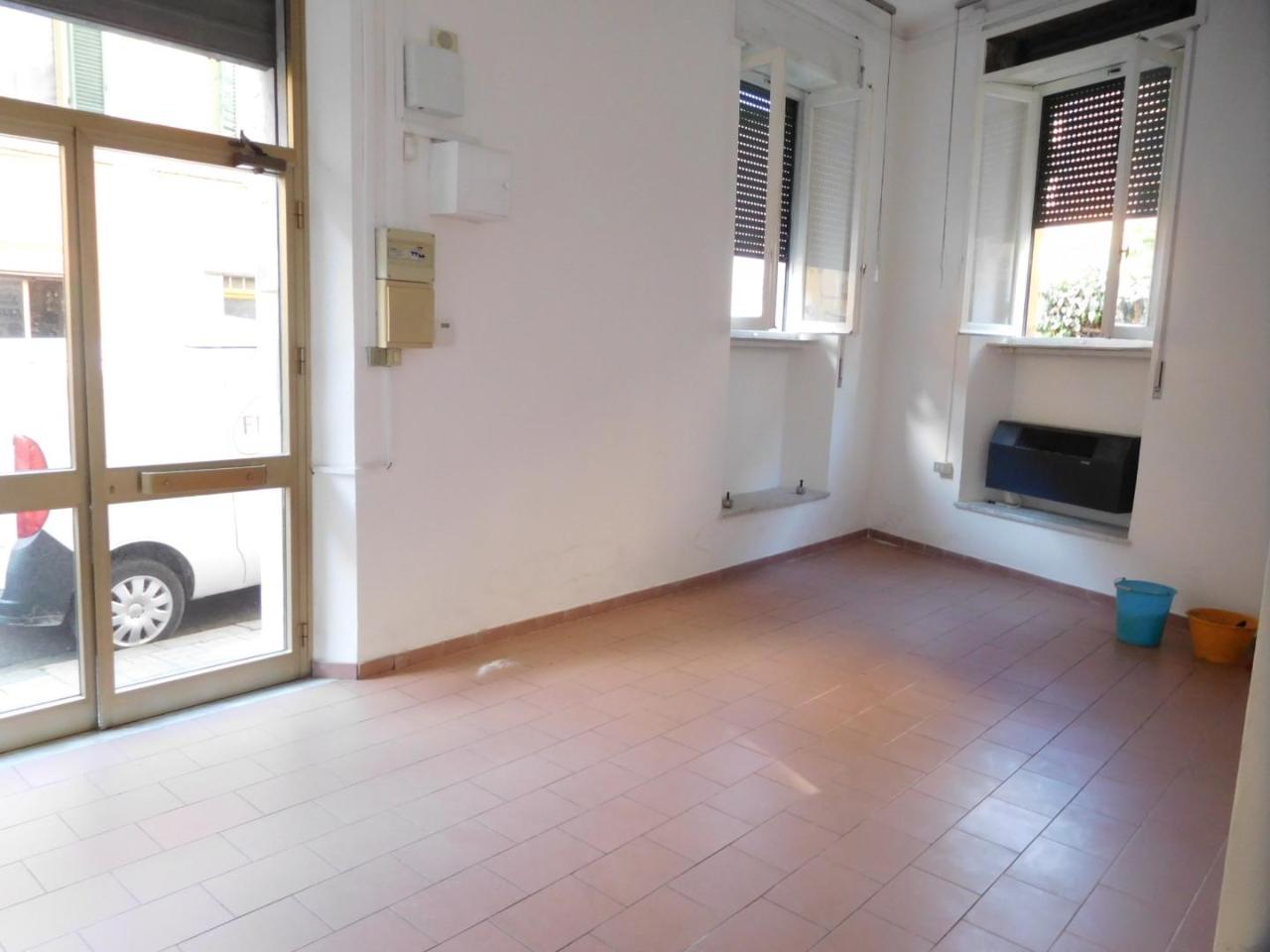 Locale commerciale in , Pisa, {3} - Foto 1