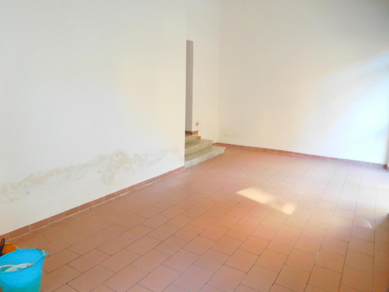Locale commerciale in , Pisa, {3} - Foto 2