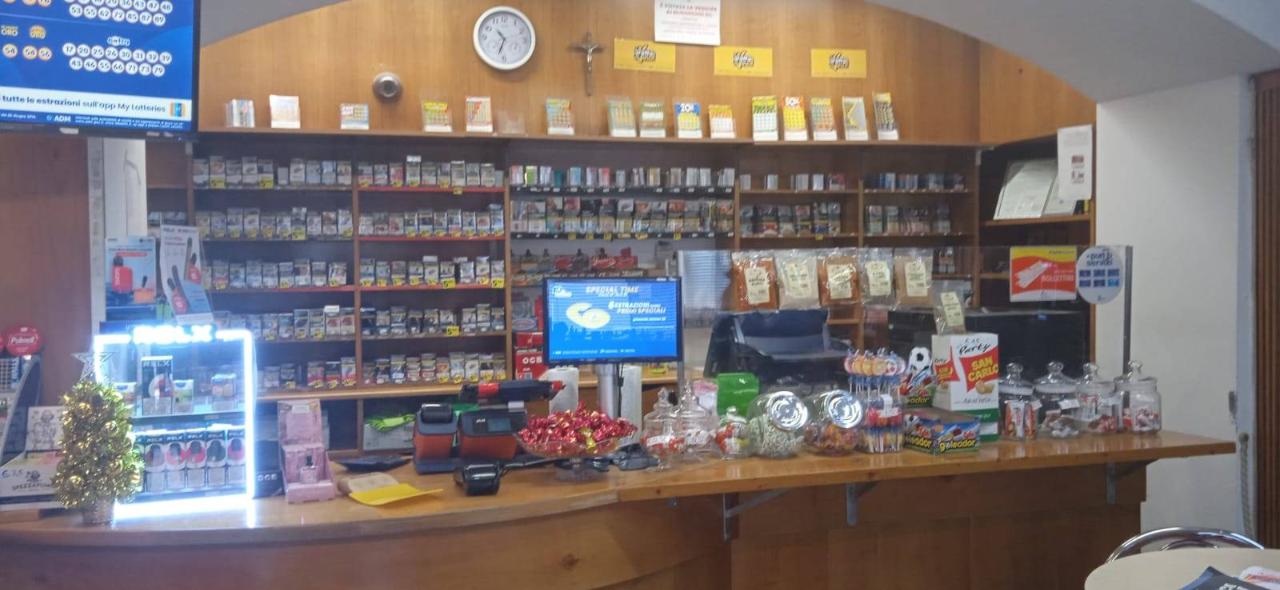 Esercizio commerciale in , Firenze, {3} - Foto 1