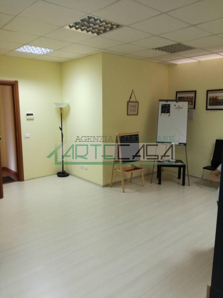 Ufficio in , Cascina, {3} - Foto 2
