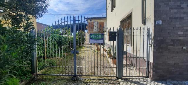 Semi-detached house, Castelfranco di Sotto - Photo 1