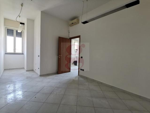 Büro in Via Castellammare, Gragnano - Foto 1