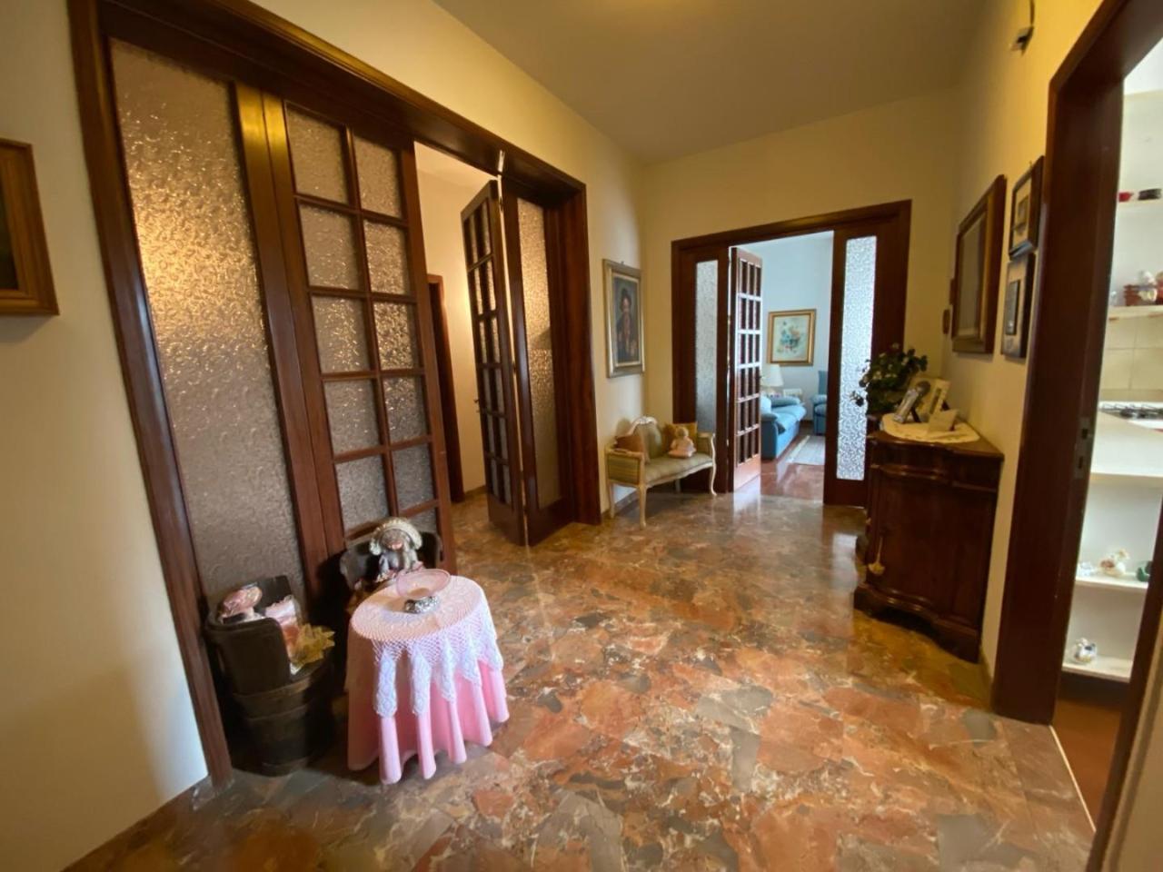 Villa bifamiliare in vendita a Empoli