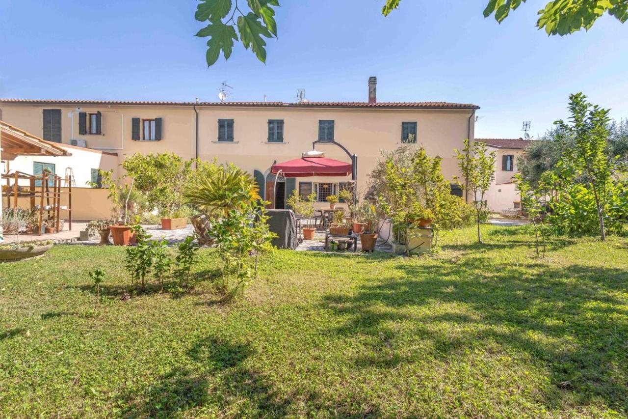 casale in vendita a Cascina