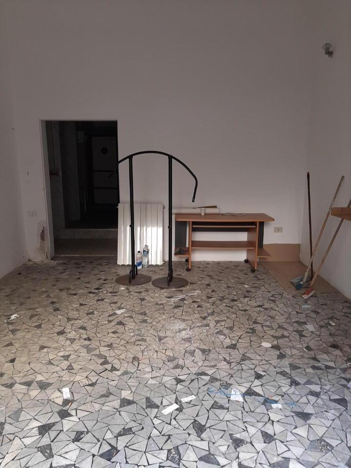 Magazzino in , Livorno, {3} - Foto 2