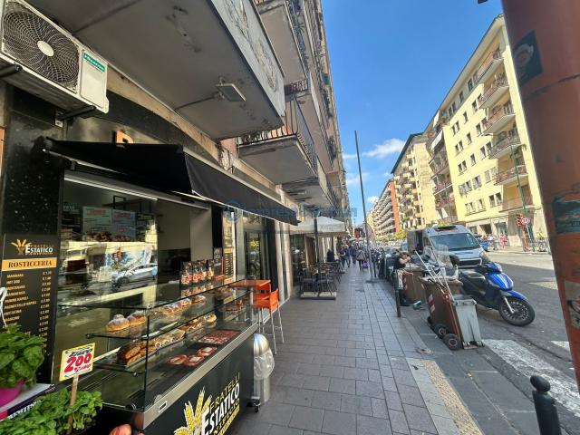 Shop in Via Francesco Cilea, Napoli - Photo 1