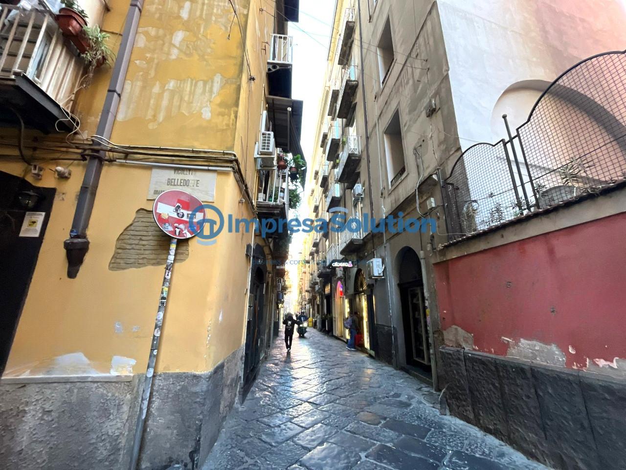 Negozio in Vicoletto Belledonne, Napoli, {3} - Foto 1