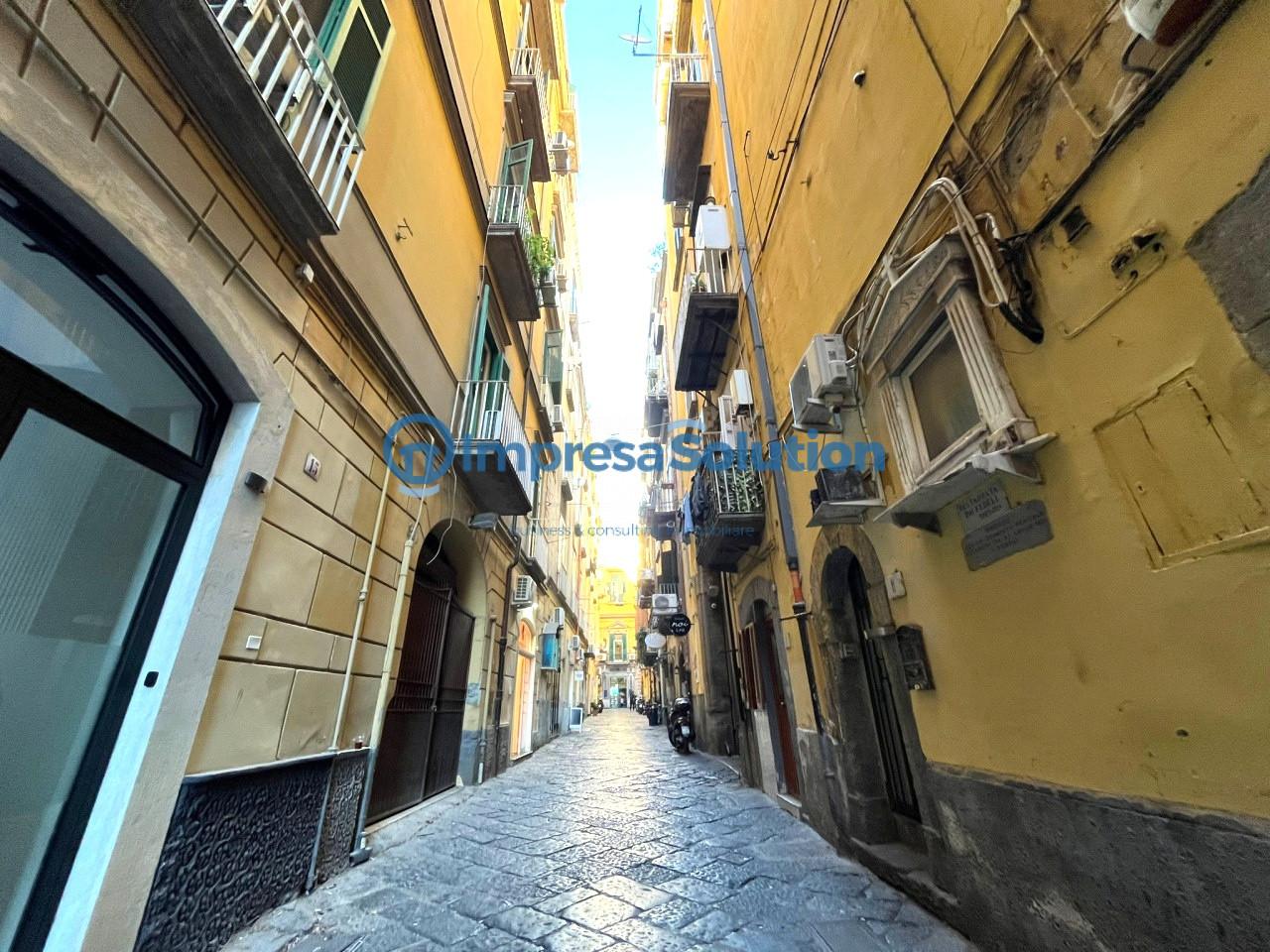 Negozio in Vicoletto Belledonne, Napoli, {3} - Foto 2
