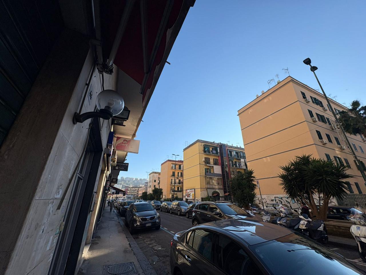 Negozio in Via Lepanto, Napoli, {3} - Foto 2