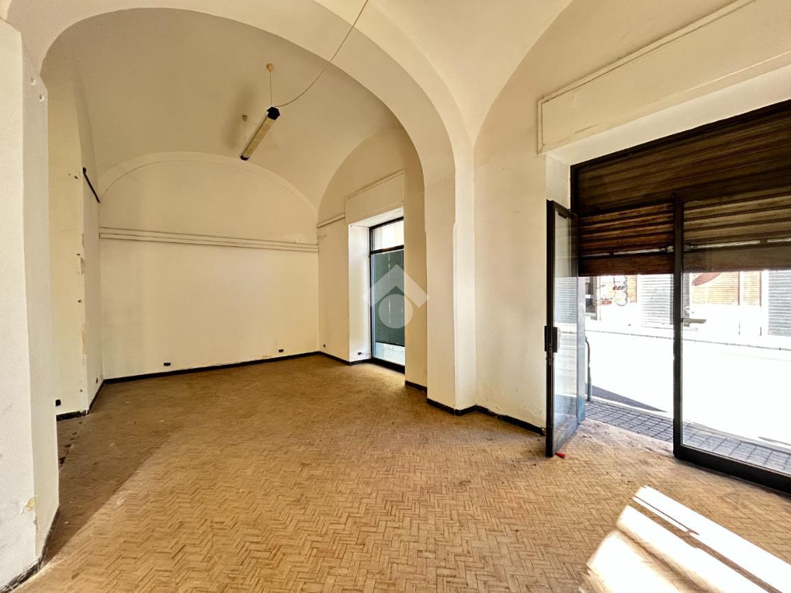 Negozio in Via Marco Federici 209, La Spezia, {3} - Foto 2