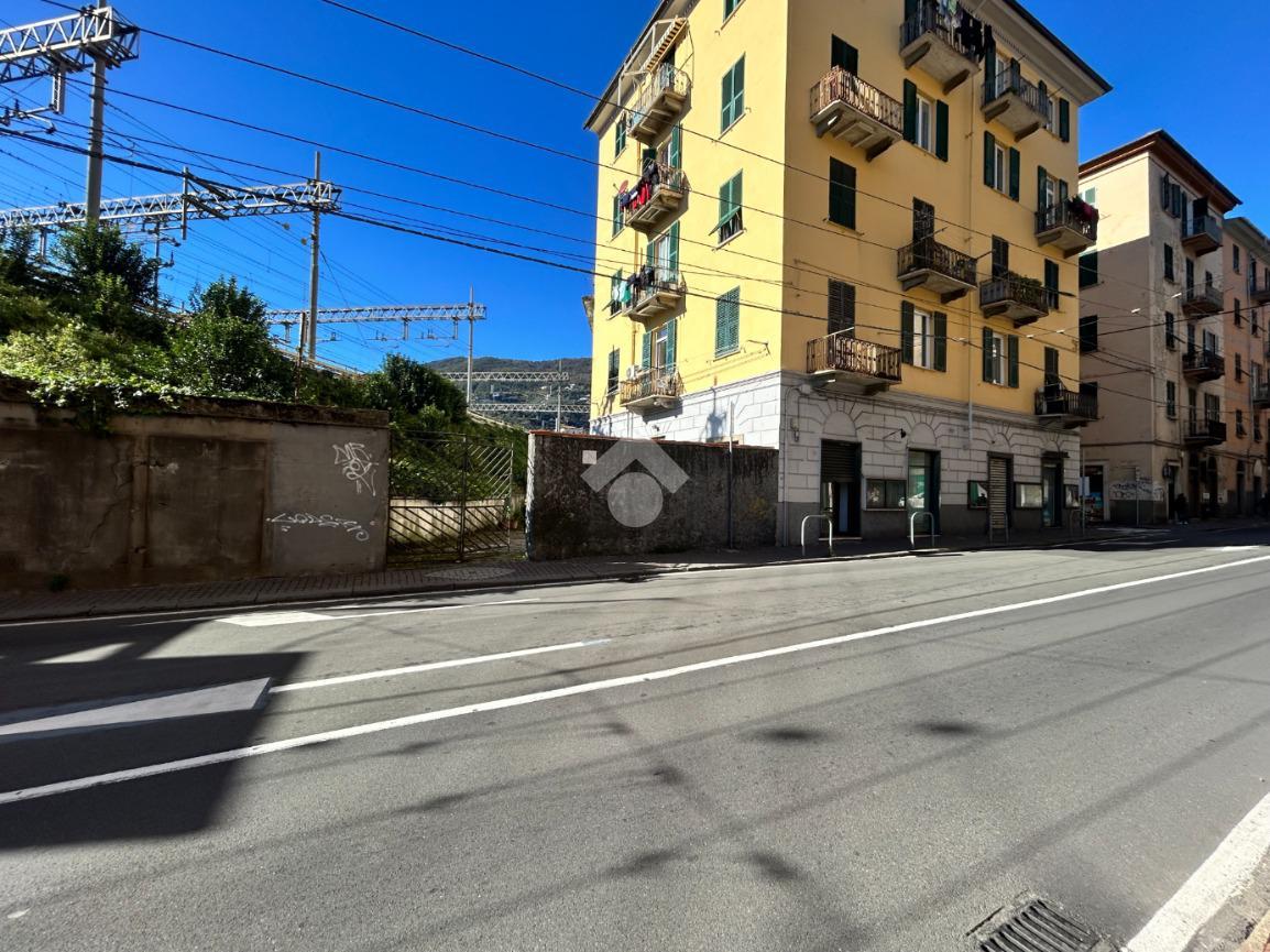 Negozio in Via Marco Federici 209, La Spezia, {3} - Foto 1