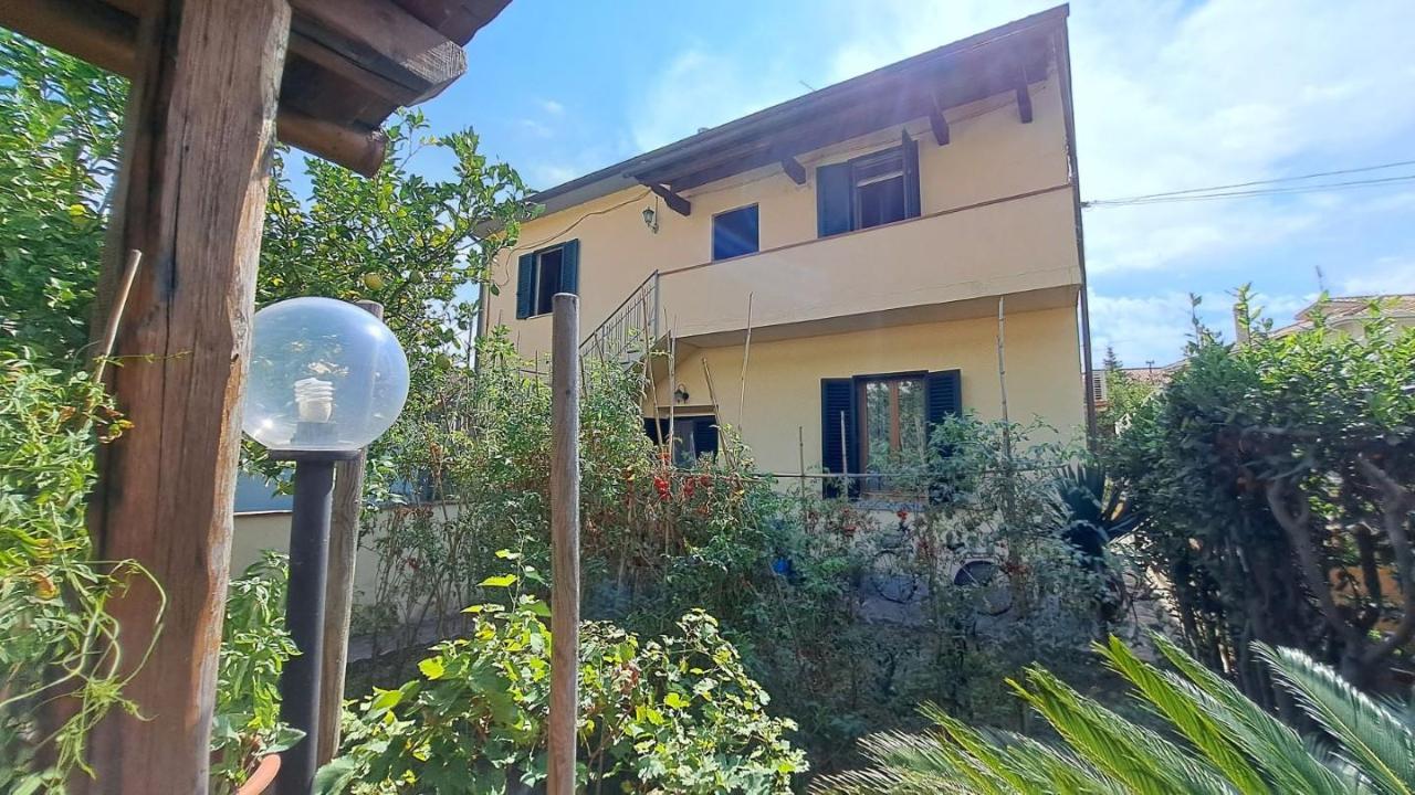 Villa bifamiliare in vendita a Rosignano Marittimo