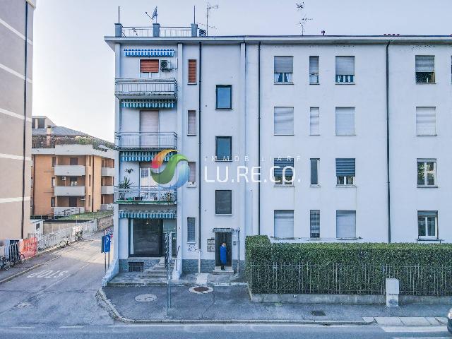 3-room flat in Via a. Volta 35, Concorezzo - Photo 1