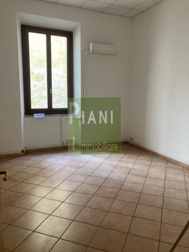 Ufficio in , Livorno, {3} - Foto 1