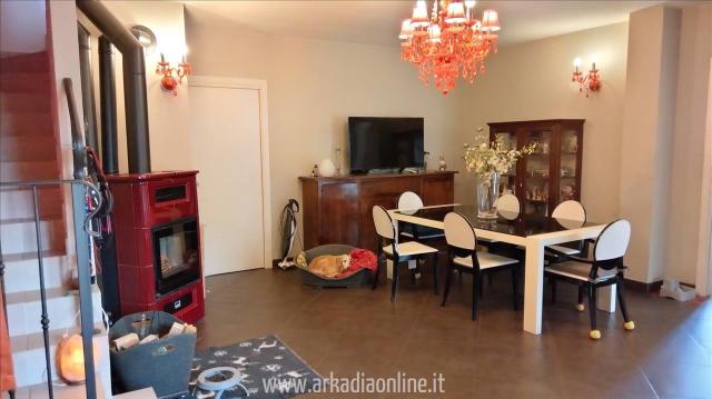 Terraced house in Via Artegna 86, Piacenza - Photo 1