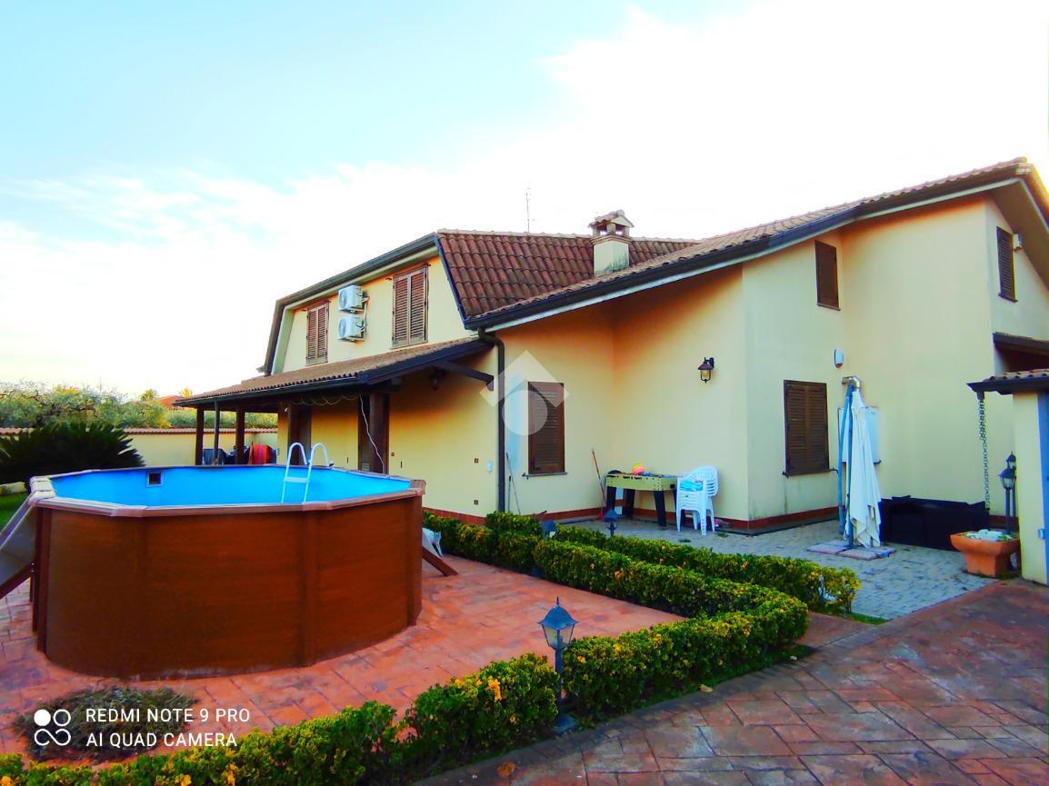 Villa in vendita a Lariano