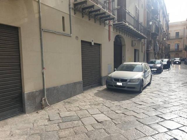 Magazzino in Via Magione 27, Palermo - Foto 1