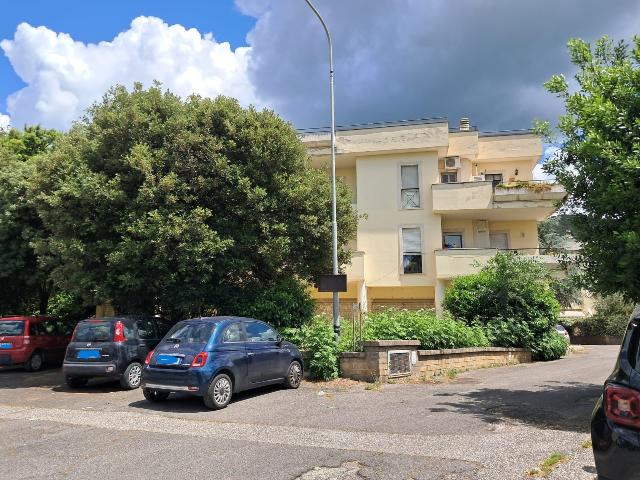 Penthouse in Strada Collenocello, Tivoli - Photo 1