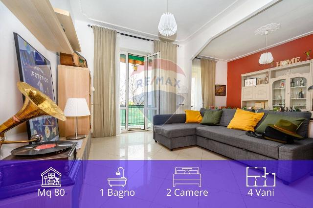 4-room flat in Via Fratelli Bandiera 16, Livorno - Photo 1