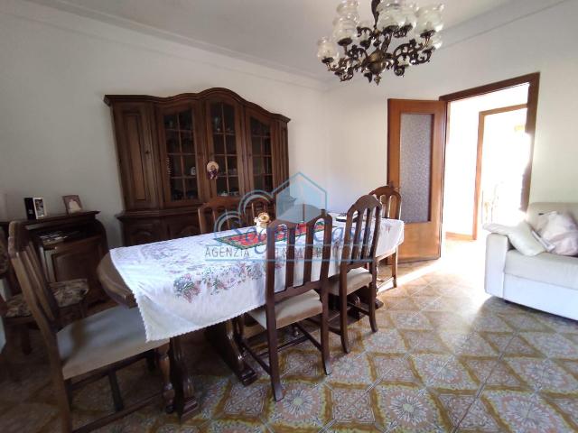 Two-family villa, Luni - Photo 1