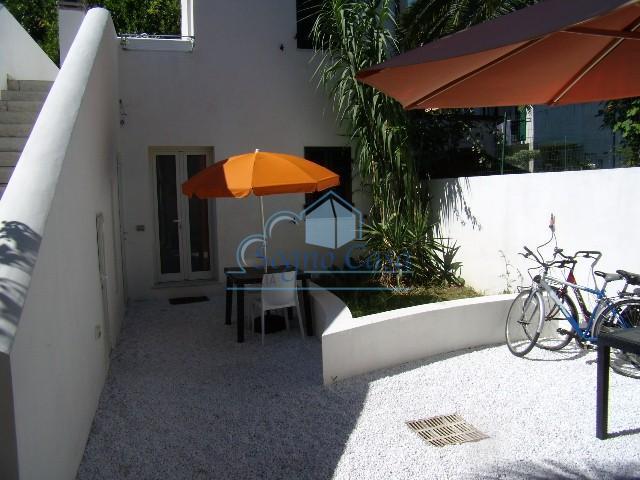 Semi-detached house, Carrara - Photo 1