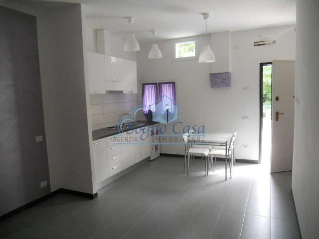 2-room flat in {3}, - Photo 1