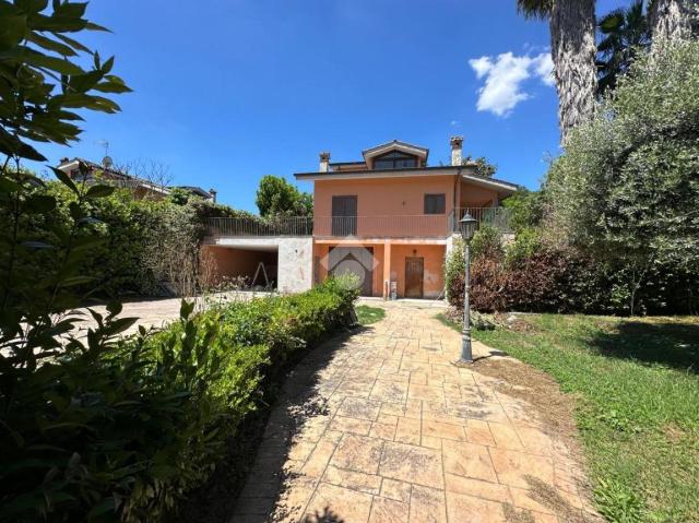 Villa in {3}, Via Pian dell'Olmo 39 - Foto 1