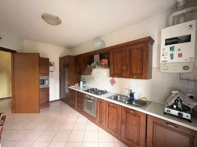 3-room flat in Via Matteotti 35, San Giorgio Bigarello - Photo 1