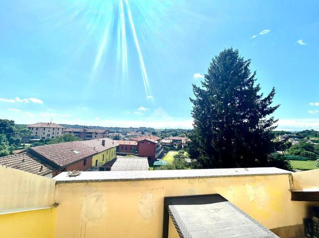 2-room flat in Via Crotto 23, Cantù - Photo 1