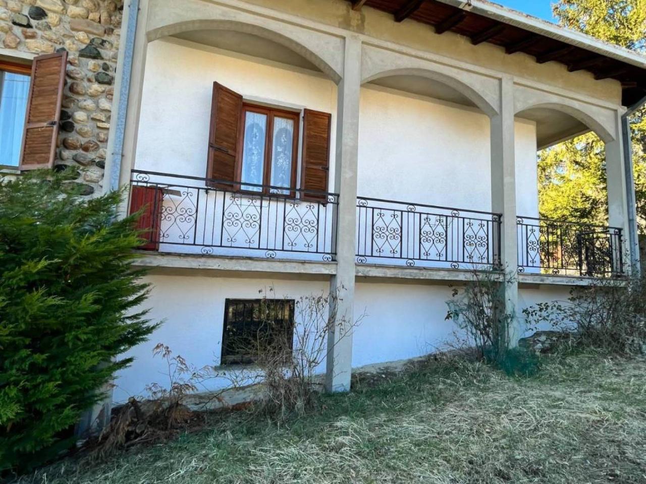 Villa in vendita a Ferriere