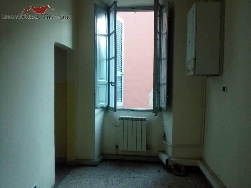 Ufficio in Piazza Caduti, Fiorenzuola D'Arda, {3} - Foto 2