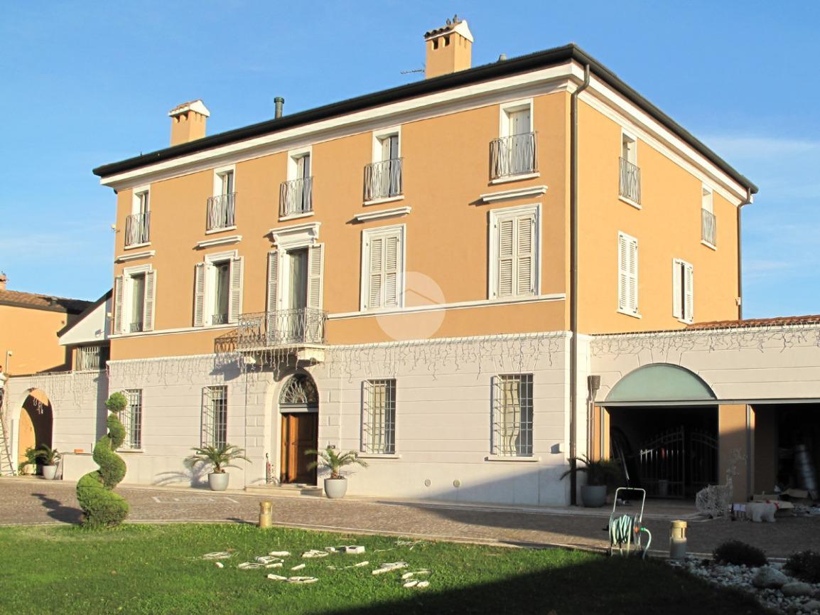 Villa in vendita a Castelbelforte