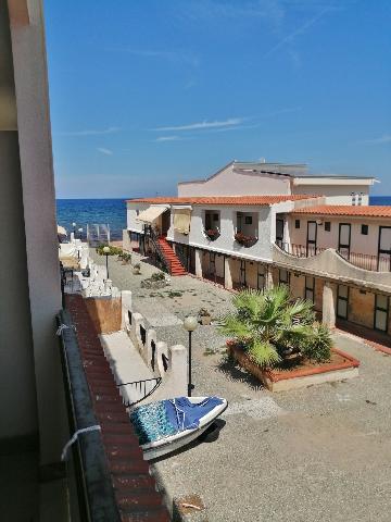 2-room flat in {3}, Lungomare Cristoforo Colombo - Photo 1