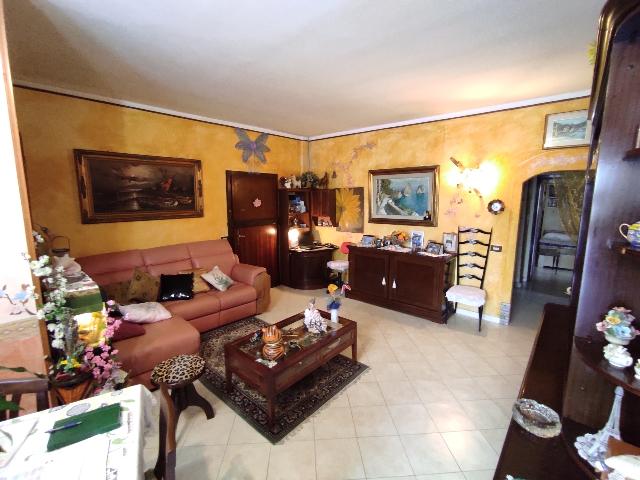 4-room flat in Ss432 33, Ameglia - Photo 1