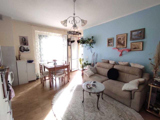 2-room flat in Via Persio, Ameglia - Photo 1