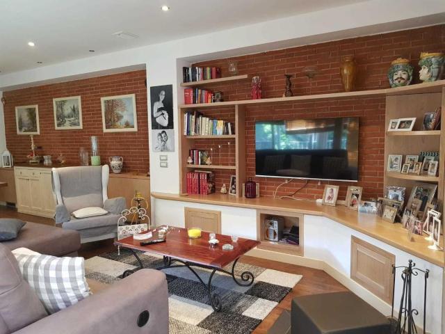 Terraced house in Via Agricola 78/C, Carrara - Photo 1