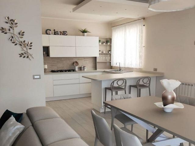 Apartament in Viale della Pace 35, Sarzana - Photo 1