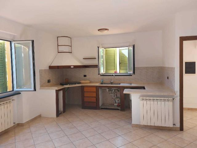 Villa a schiera in Via Palvotrisia 3, Castelnuovo Magra - Foto 1