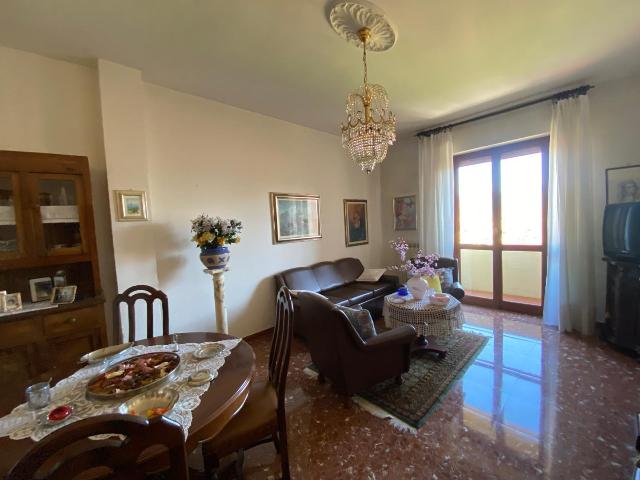 Apartament in Viale XX Settembre 300, Carrara - Photo 1